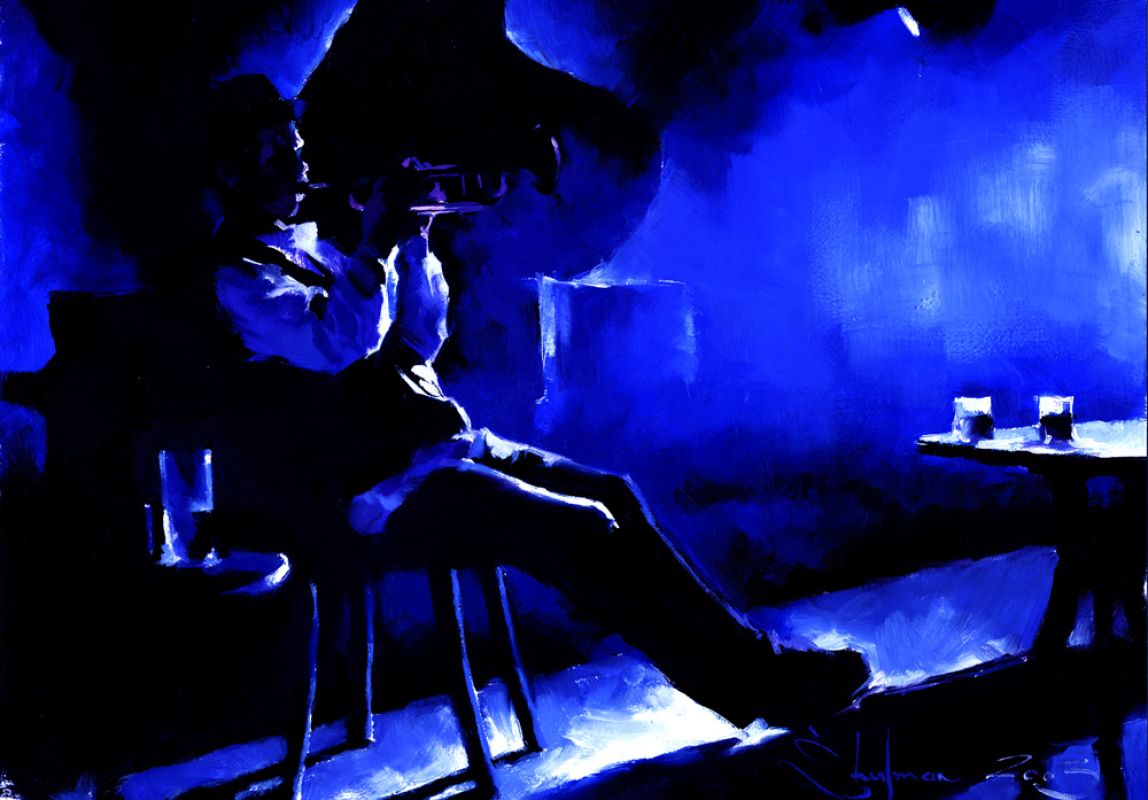 Shine - Blue - Musician - Purple - Performing arts - Music - Musician performer - Visual lighting effect - Electric blue - Dark - Performing arts - Chair - Representation - Public event - Fun